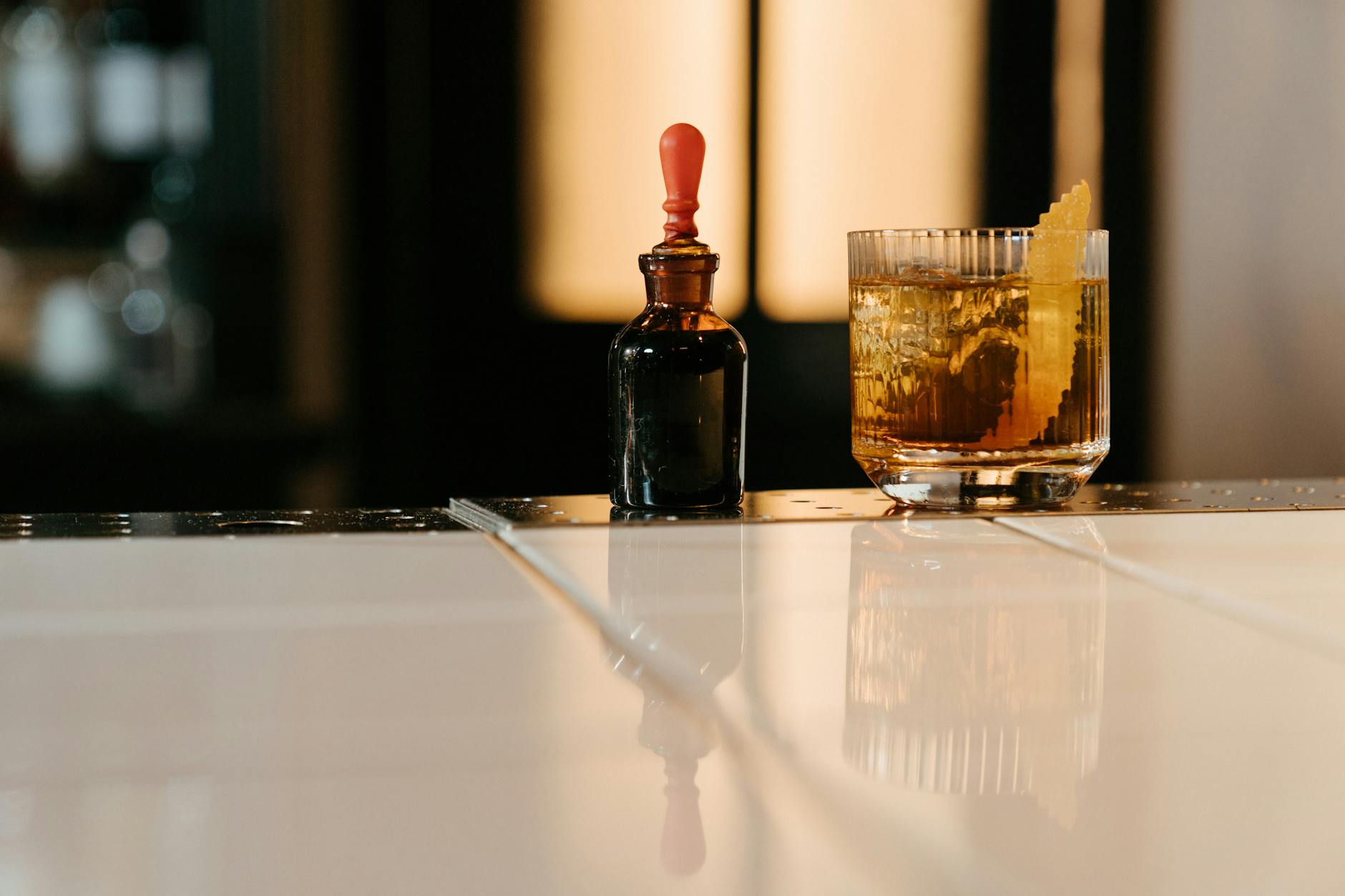 Hidden speakeasy cocktail bar in Glasgow