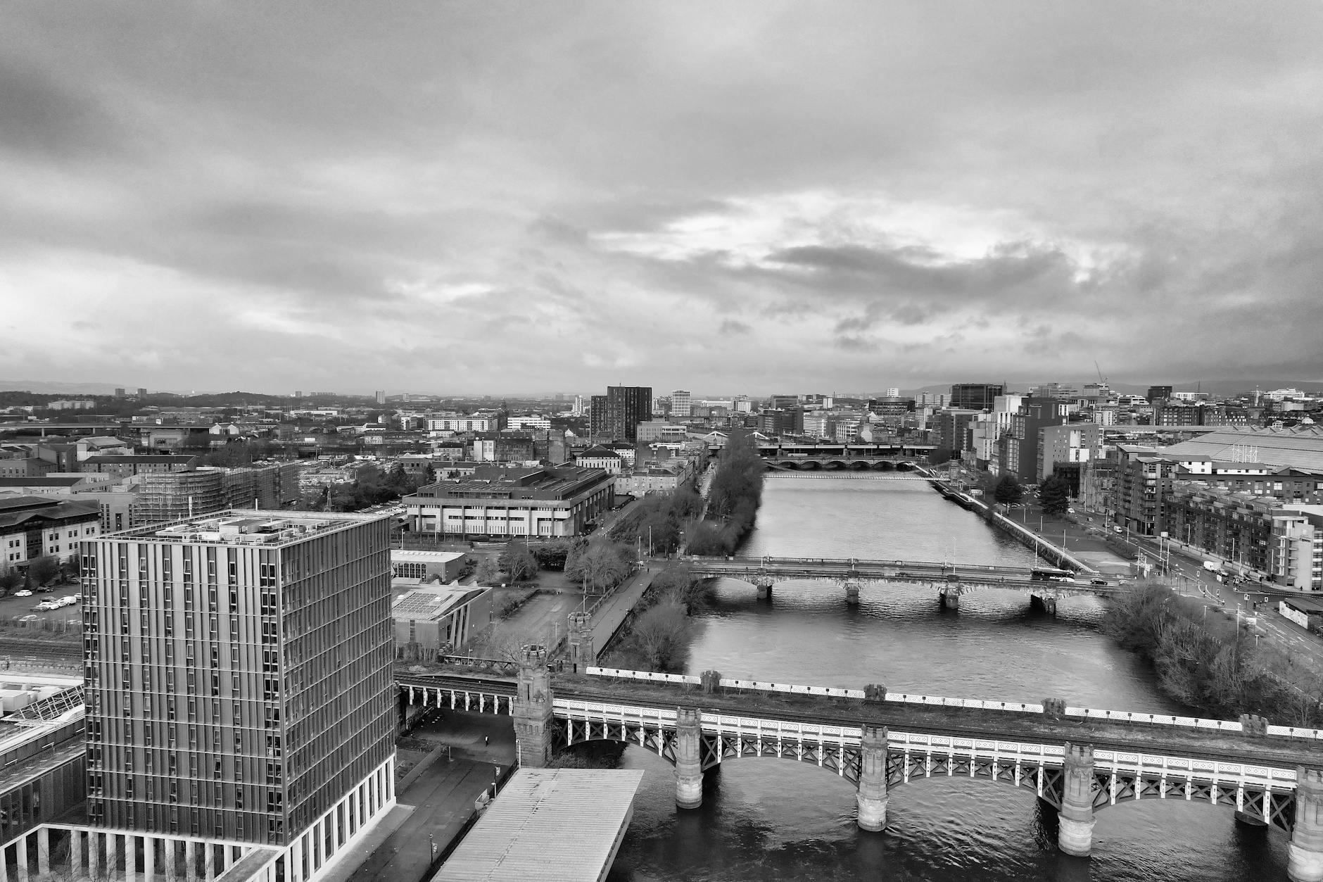Seasonal view of Glasgow with River Clyde and city skyline