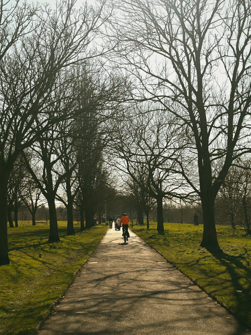 Glasgow parks cycling routes bike paths outdoor activities