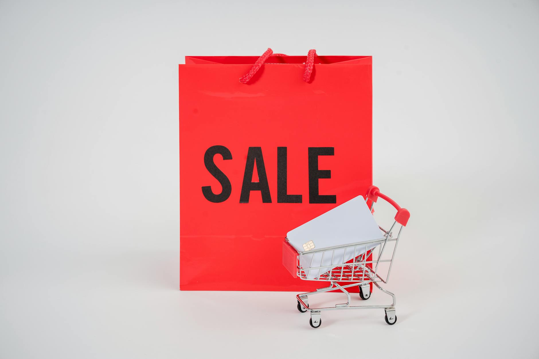 Student card for Glasgow discounts and deals