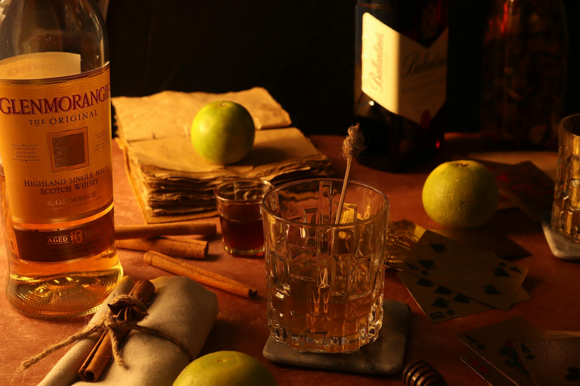 Whisky cocktails and food pairing experiences available on Glasgow whisky tours