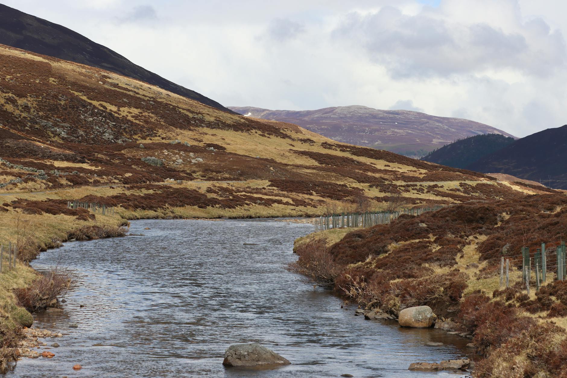 Scottish Highland landscape near Glasgow perfect for Glasgow whisky tours day trips