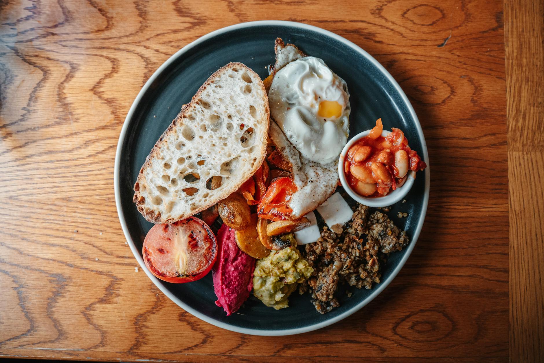 Full Scottish breakfast at a Glasgow cafe
